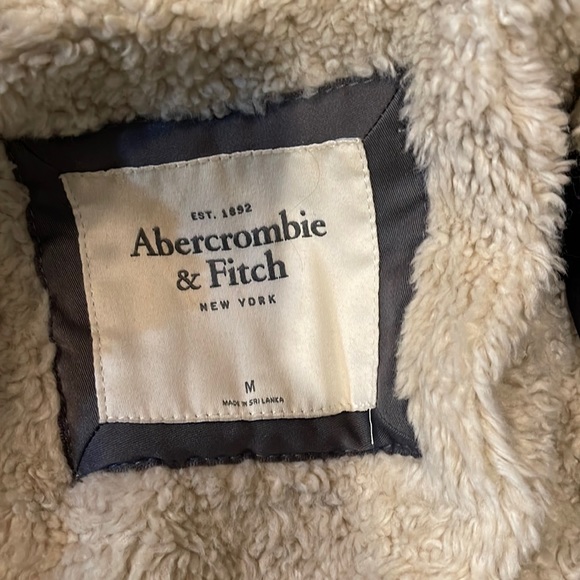 Abercrombie & Fitch jacket in great condition - Picture 2 of 5